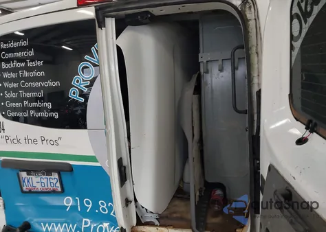 2017 Nissan Nv S V6 z USA, uszkodzony, nr VIN 001N6BF0KM8HN8022